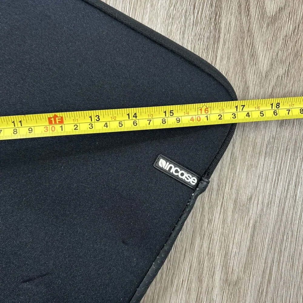 Incase Facet Laptop Sleeve for 16